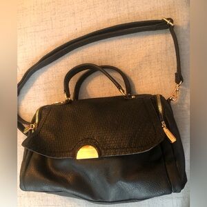 Gussaci Elegant Black Handbag With straps for Crossbody